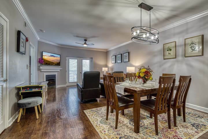 2br W/ Resort Pools + Amenities, Balcony & Views - ピジョン・フォージ, TN