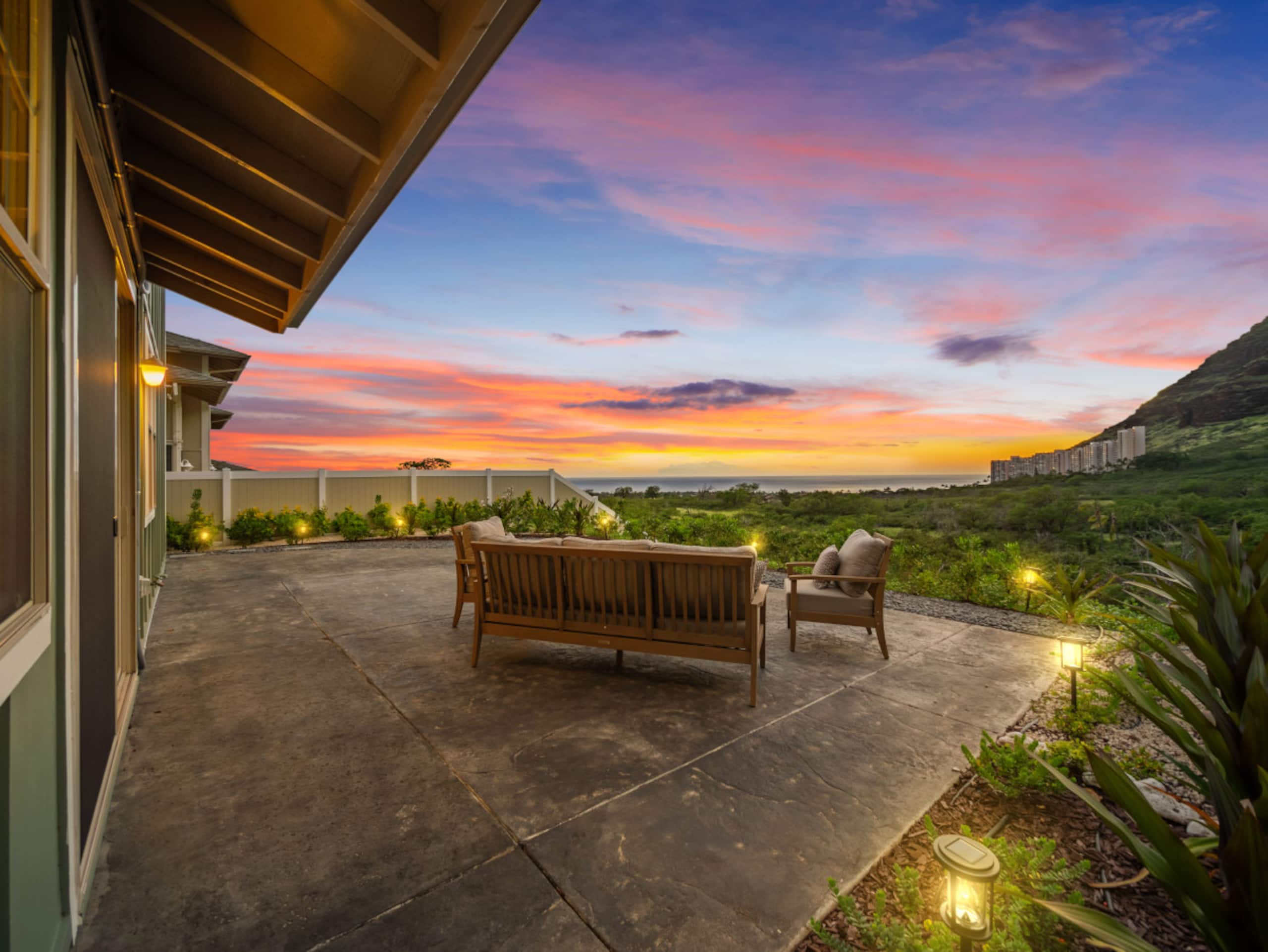 Home in Makaha Valley · ★4.99 · 4 bedrooms · 5 beds · 2.5 private baths - Image 46