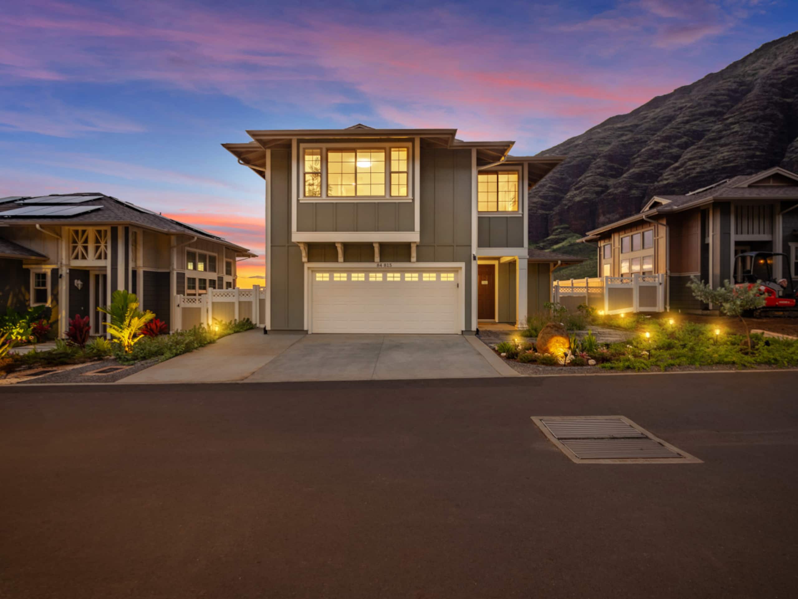 Home in Makaha Valley · ★4.99 · 4 bedrooms · 5 beds · 2.5 private baths - Image 50