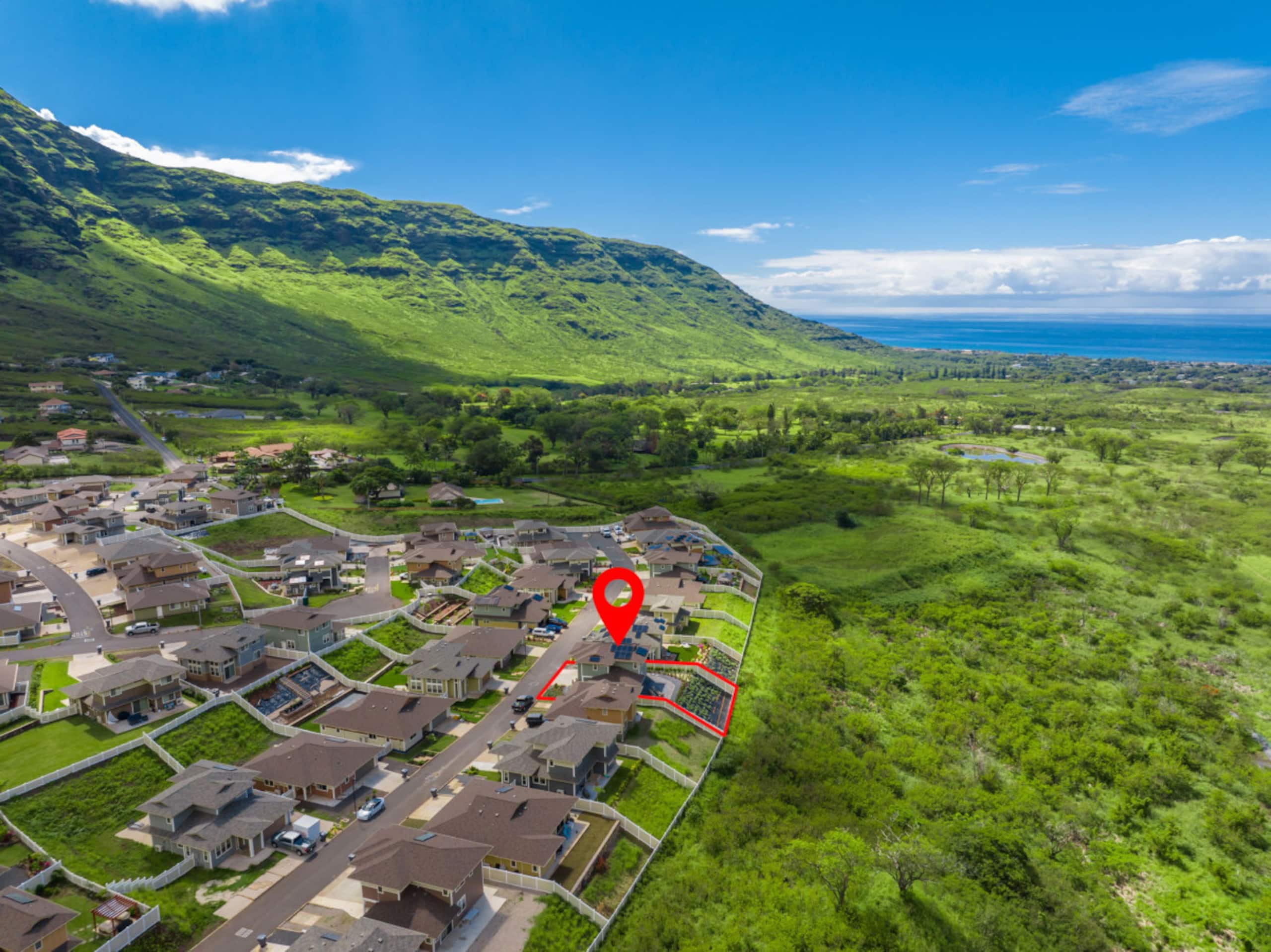 Home in Makaha Valley · ★4.99 · 4 bedrooms · 5 beds · 2.5 private baths - Image 43