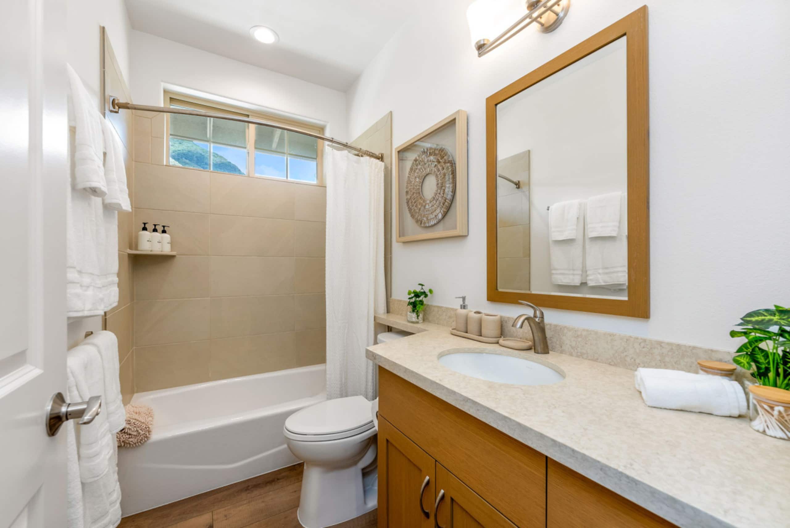 Home in Makaha Valley · ★4.99 · 4 bedrooms · 5 beds · 2.5 private baths - Image 40
