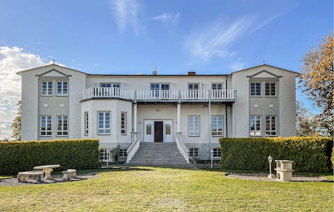 Amazing apartment in Hohen Wieschendorf