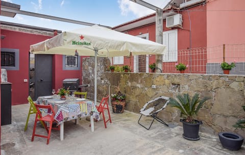 Beautiful home in Mitogio with WiFi