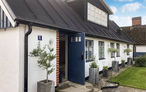 3 bedroom awesome home in Simrishamn