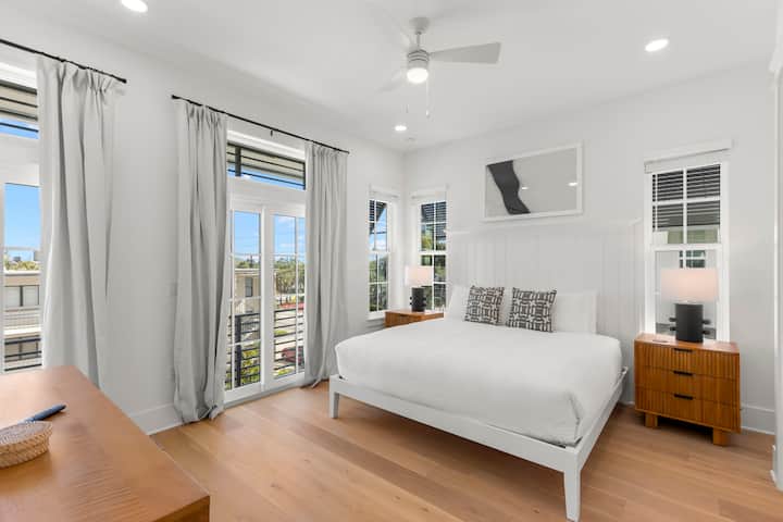 King Bedroom #3 na En-Suite Bathroom + Smart TV