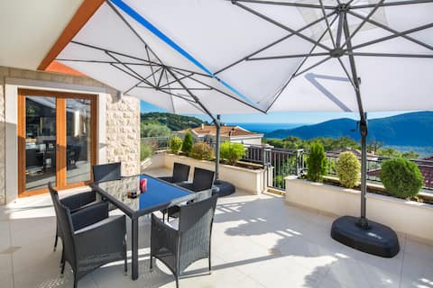 Villa Cetia