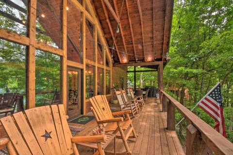 Luxe Lakefront Lodge w Dock, Hot Tub & Game Room