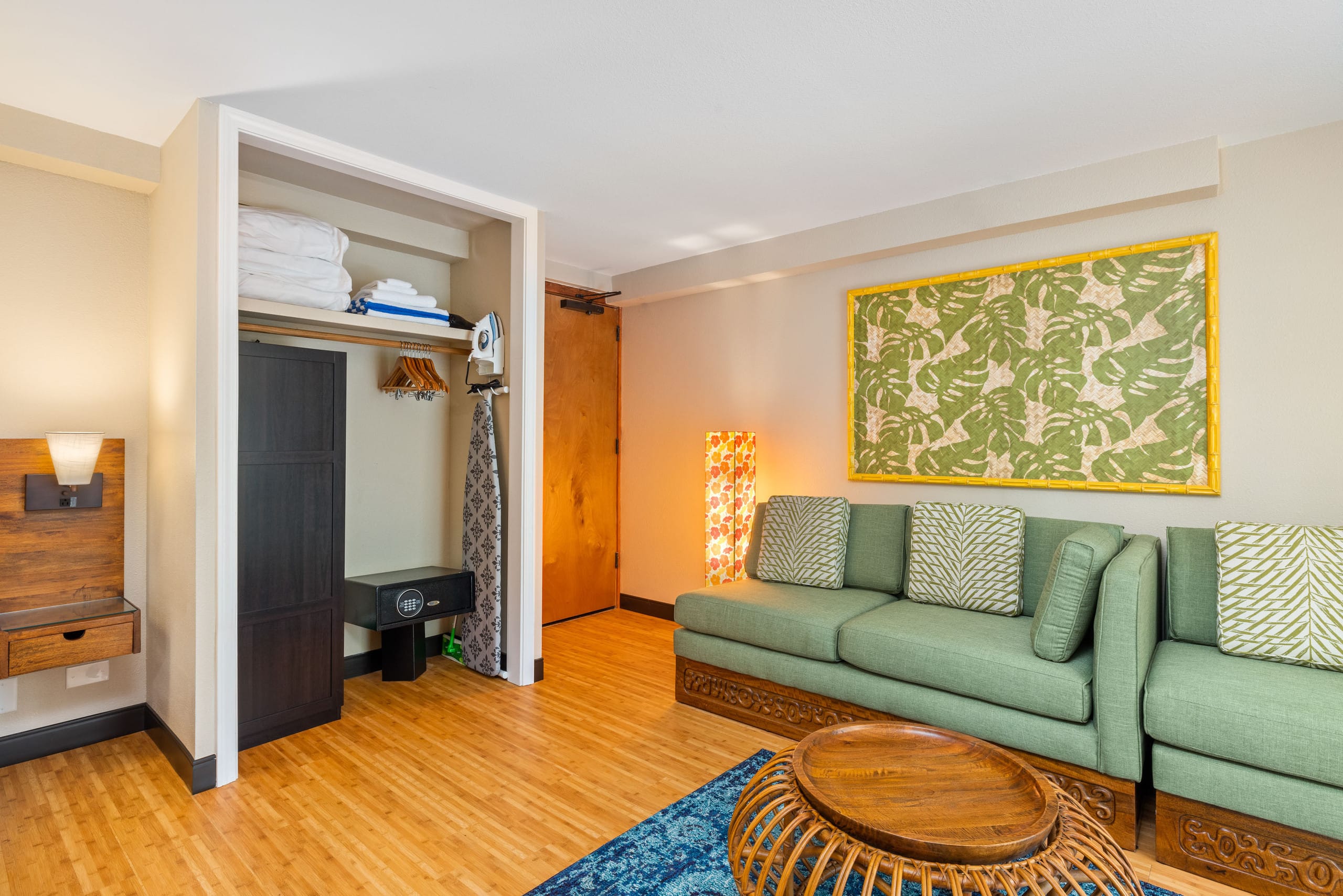 Condo in Honolulu · ★4.47 · Studio · 3 beds · No bathroom - Image 6