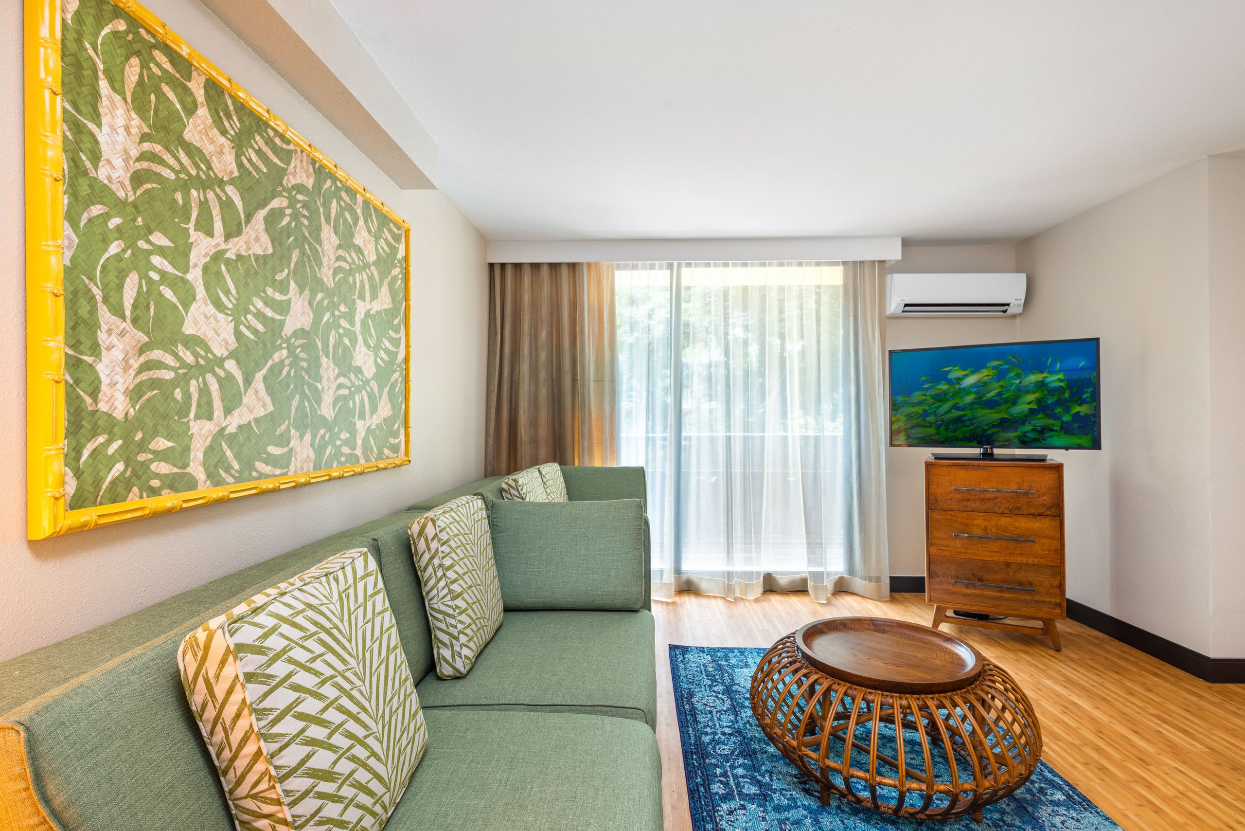 Condo in Honolulu · ★4.47 · Studio · 3 beds · No bathroom - Image 3