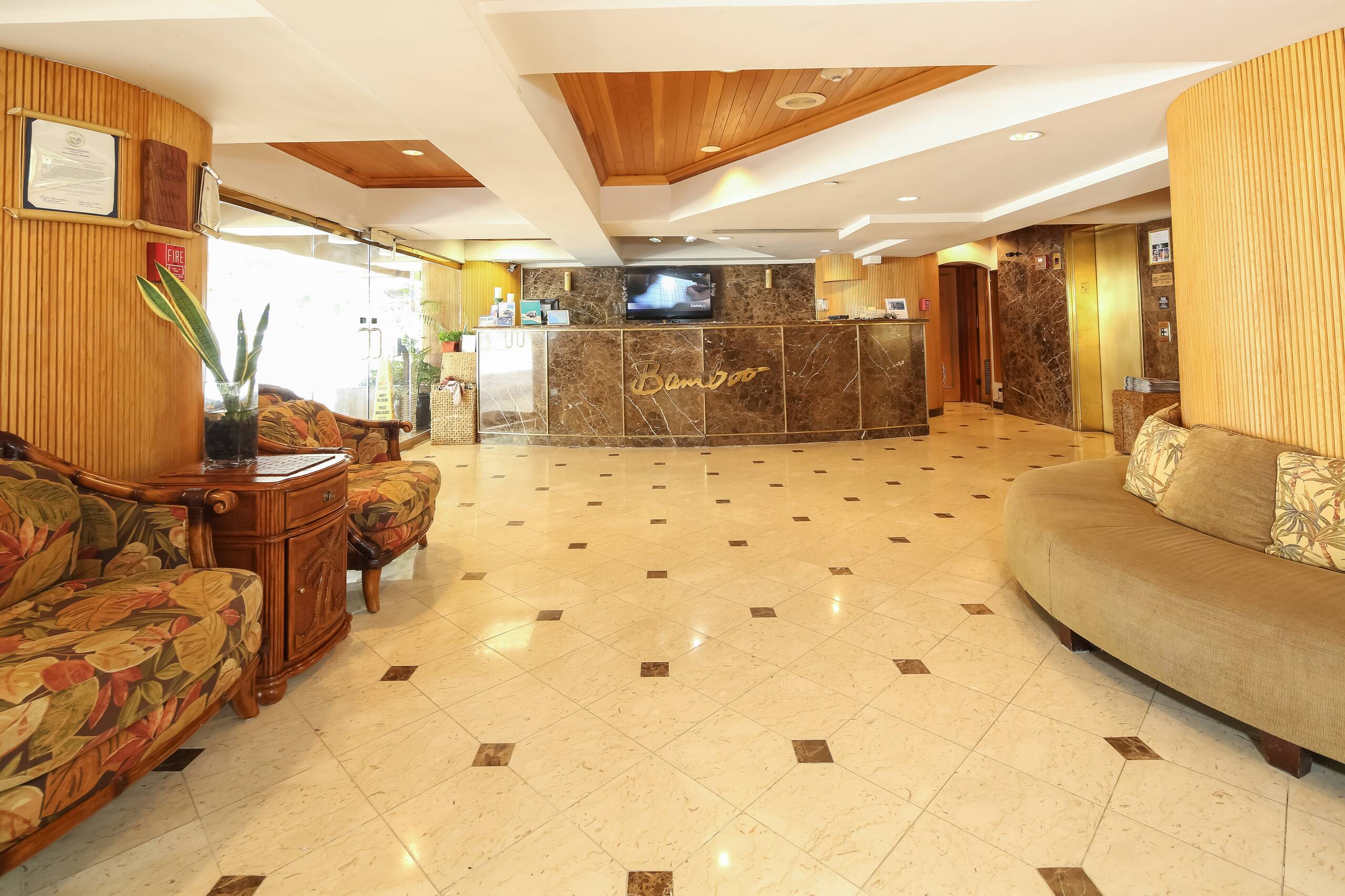 Condo in Honolulu · ★4.14 · 1 bedroom · 3 beds · 1 private bath - Image 23