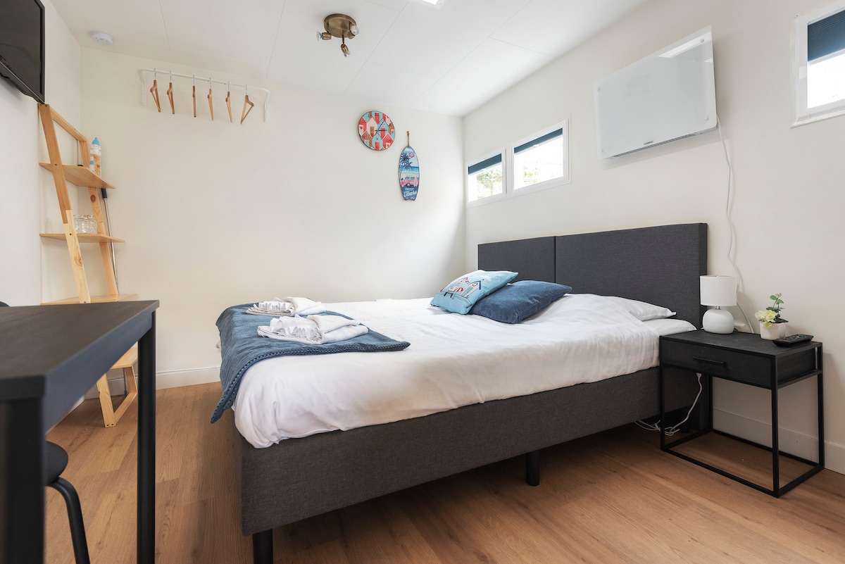 Successful Airbnb property: Milis Beach Cottage Zandvoort in Boulevard Midden