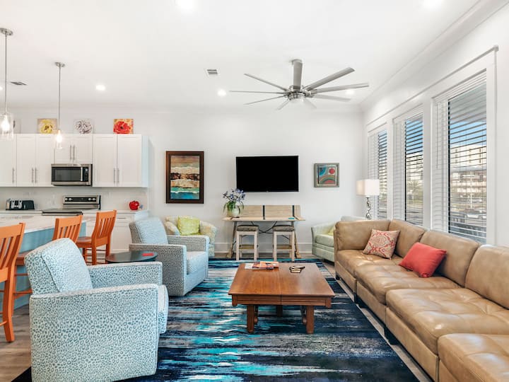 Night Heron, East. Heat Pool. Gorgeous. Slps 18