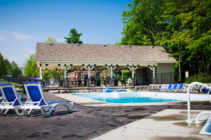 Great Blue Resorts managed Airbnb listing 3