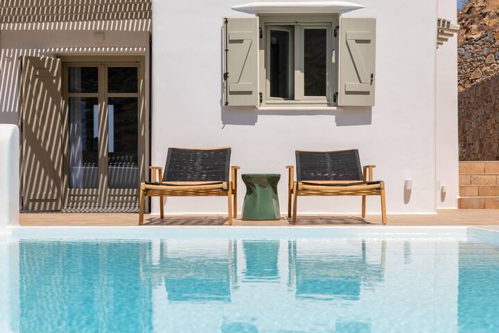Mykonos 3 BR Luxury Villa, Private Pool, Views! gallery image 2