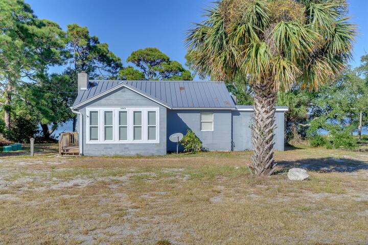 Ochlockonee Bay Realty managed Airbnb listing 2