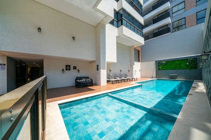 Recanto Dos Girassóis 206 - Excelente Apartamento 2 Quartos Em Prédio Com Piscina - à 200m Do Mar - Bombinhas