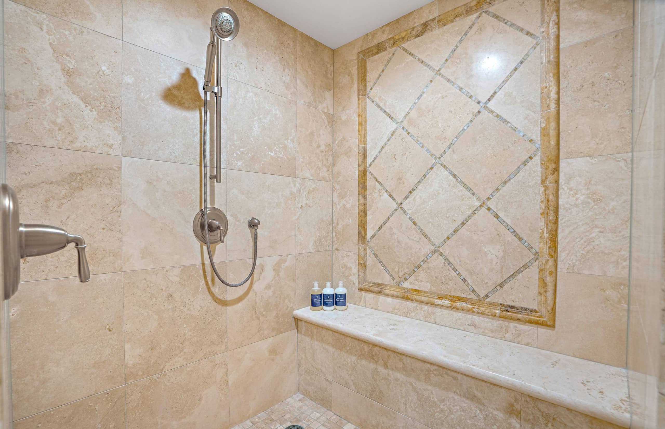 Condo in Lahaina · ★4.89 · 2 bedrooms · 3 beds · 2 baths - Image 24