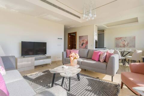 Shade 2-Bedroom Apartment in Saifi W/24-7 Power