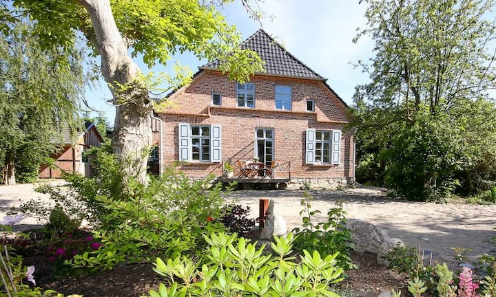 Ferienwohnungen Haus Zu Den Büschen Haus Zu Den Bü - Wustrow