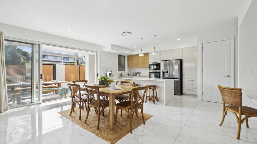 Seas the Day – Modern Townhouse in Sawtell Village