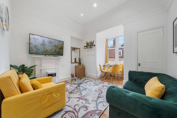 Prestigious 2 Bed Apartment on Oxford Street 8GC