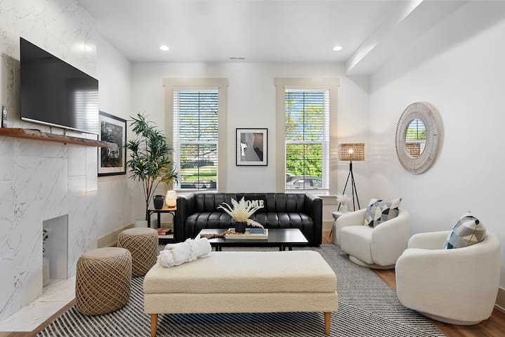 Brand New | Fun Games | Comfy Beds gallery image 2