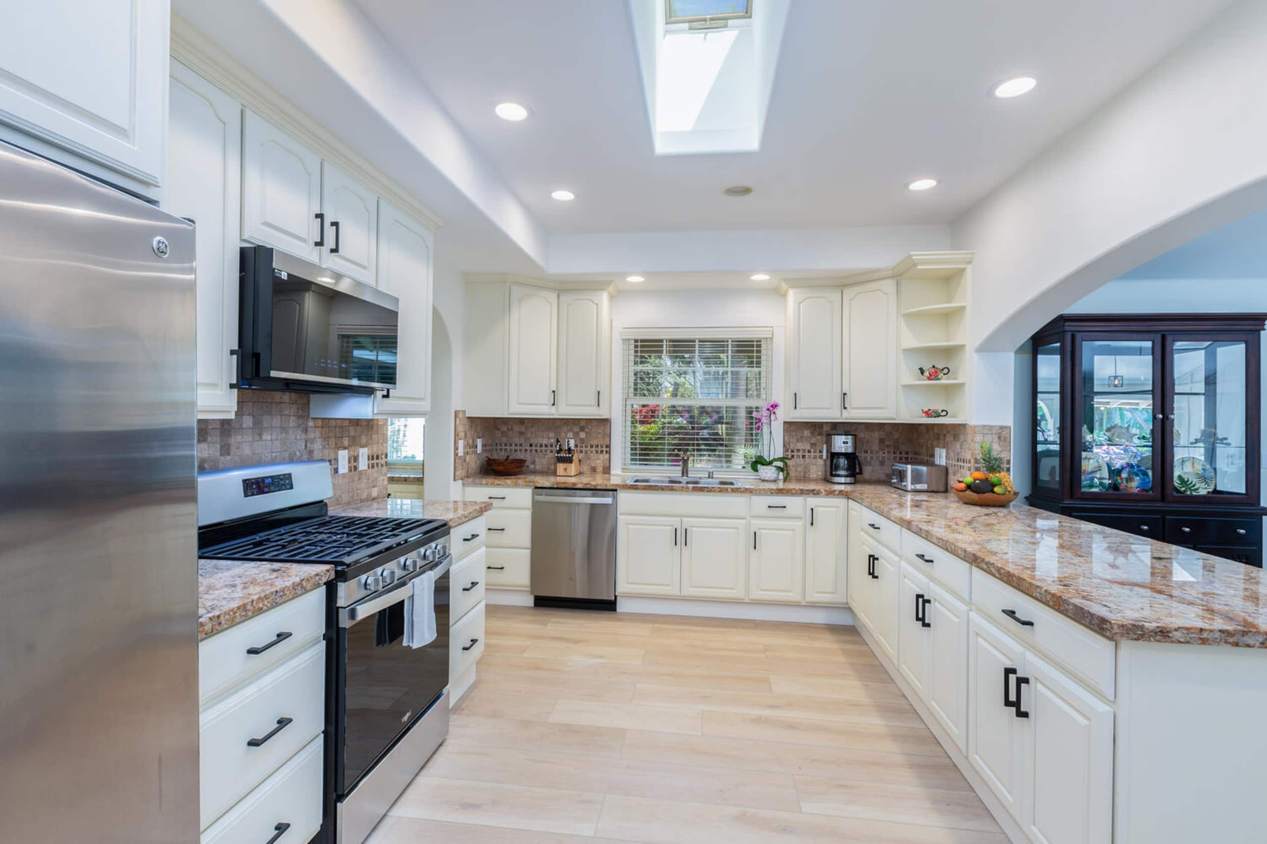 Home in Koloa · ★5.0 · 4 bedrooms · 6 beds · 3.5 private baths - Image 12