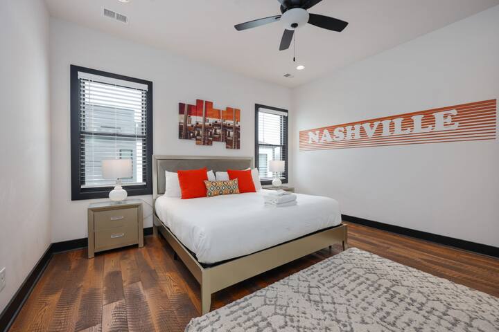 Urban Oasis | Rooftop Luxury | Arcade Fun gallery image 3