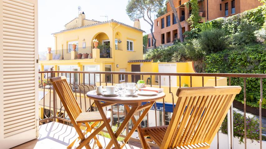 anna i – beautiful apartment with sea views in lla gallery image 3