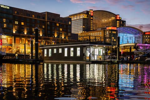 Flohom 4 | Majestic Sunsets with 360° Views