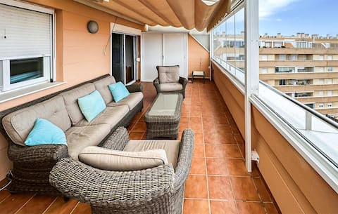 2 bedroom stunning apartment in Roquetas de Mar