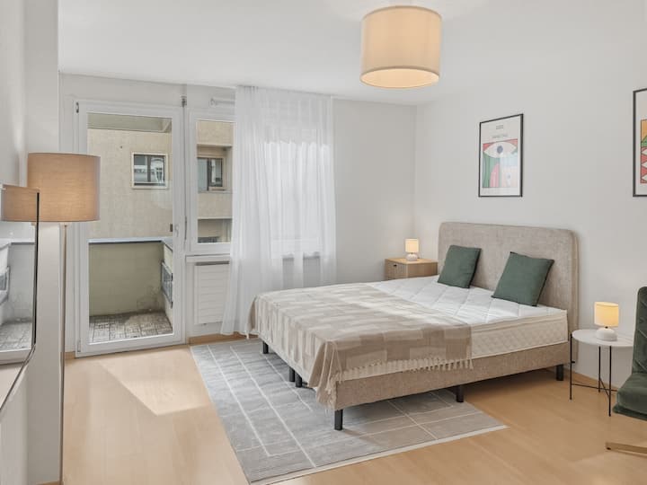 Terrific Studio In The City Centre (Art 2) - Canton of Zürich