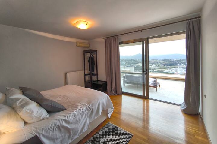 Villa Mirtylla luxury retreat w Pool, BBQ and Gym gallery image 5