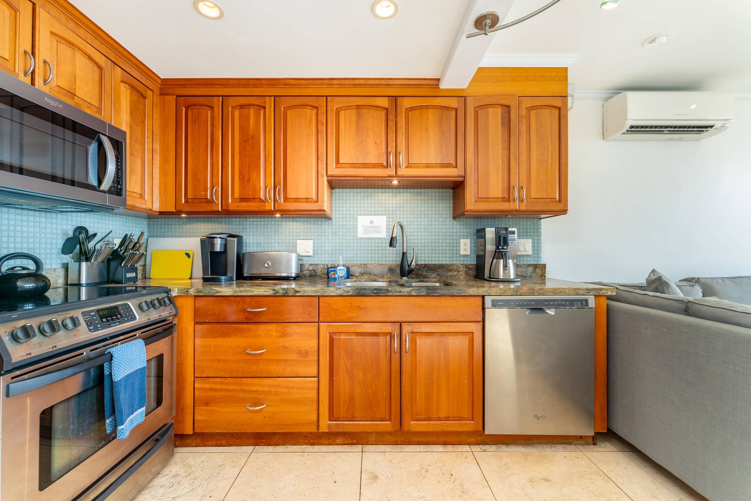 Condo in Wailuku · ★5.0 · 2 bedrooms · 3 beds · 2 baths - Image 11