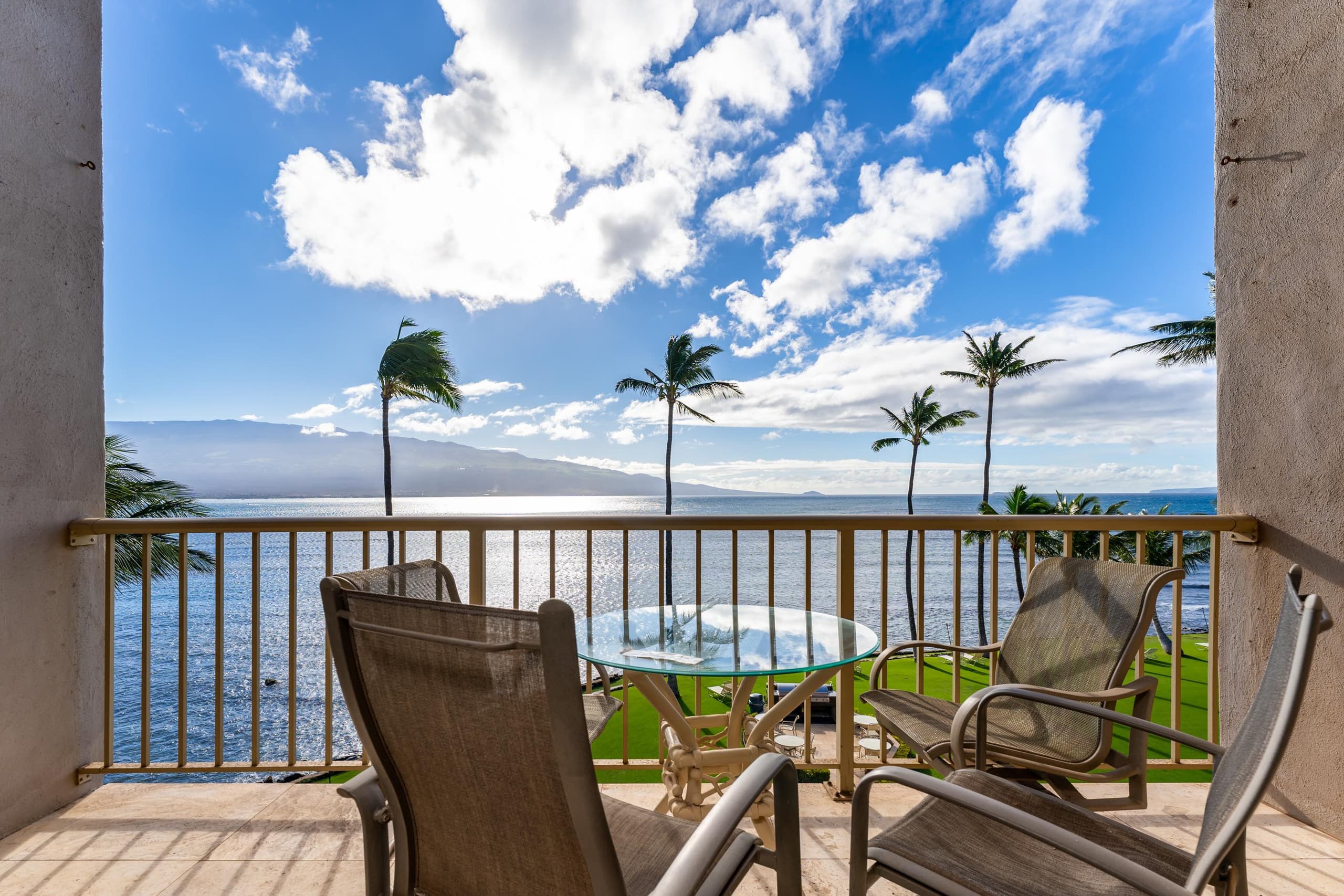 Condo in Wailuku · ★5.0 · 2 bedrooms · 3 beds · 2 baths - Image 13