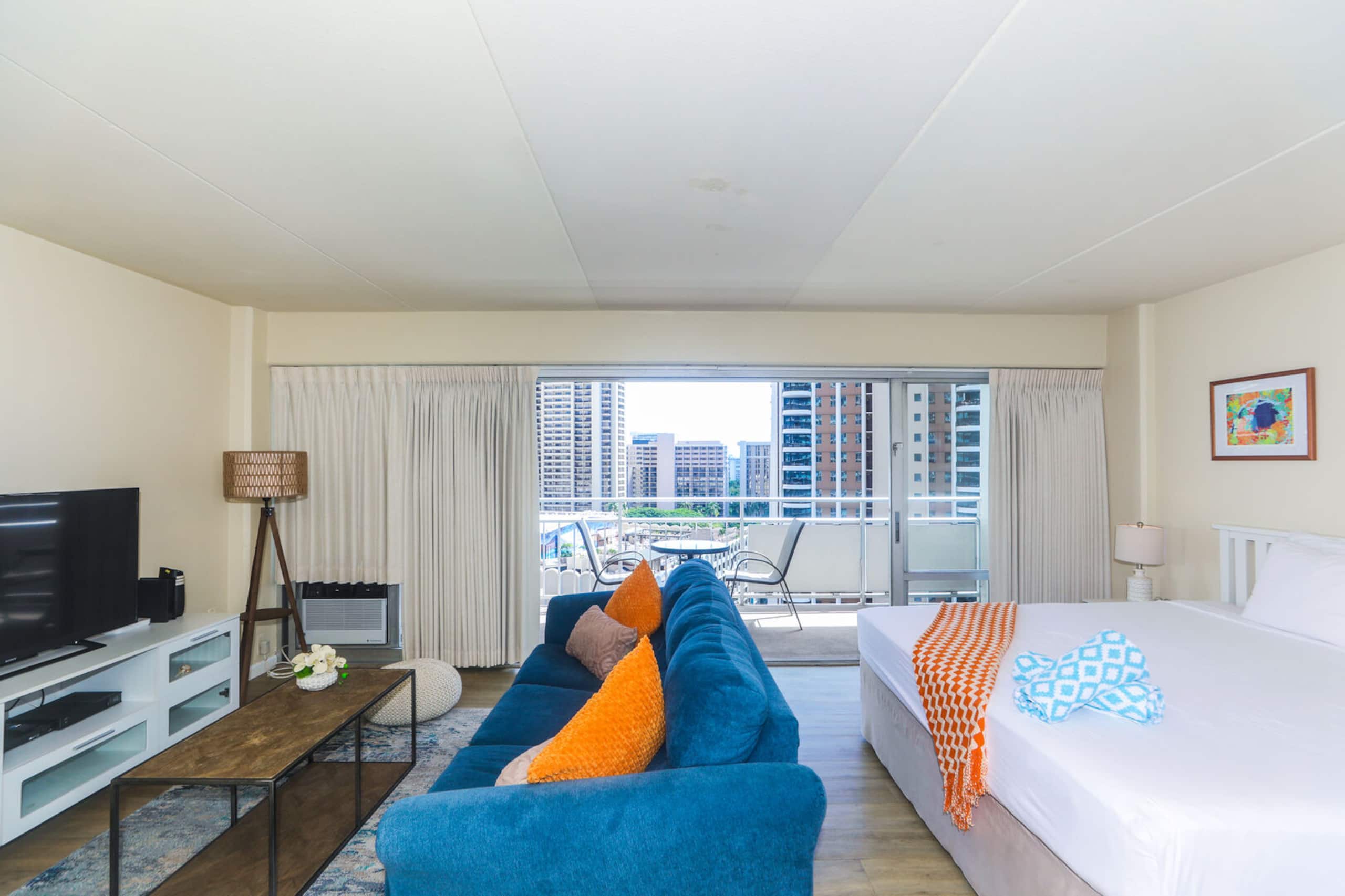 Condo in Honolulu · ★4.83 · 1 bedroom · 3 beds · 1 bath - Image 6