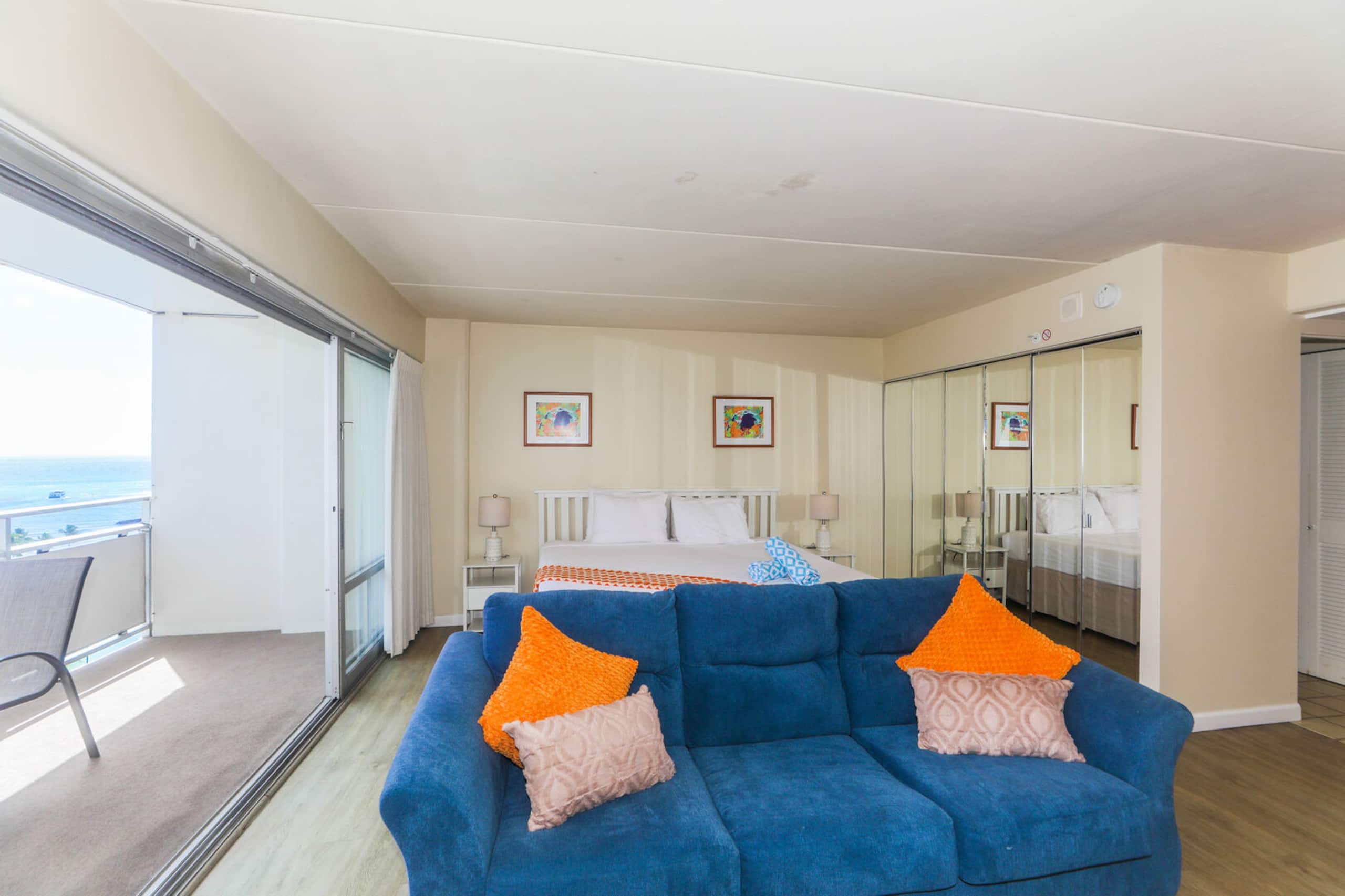 Condo in Honolulu · ★4.83 · 1 bedroom · 3 beds · 1 bath - Image 4
