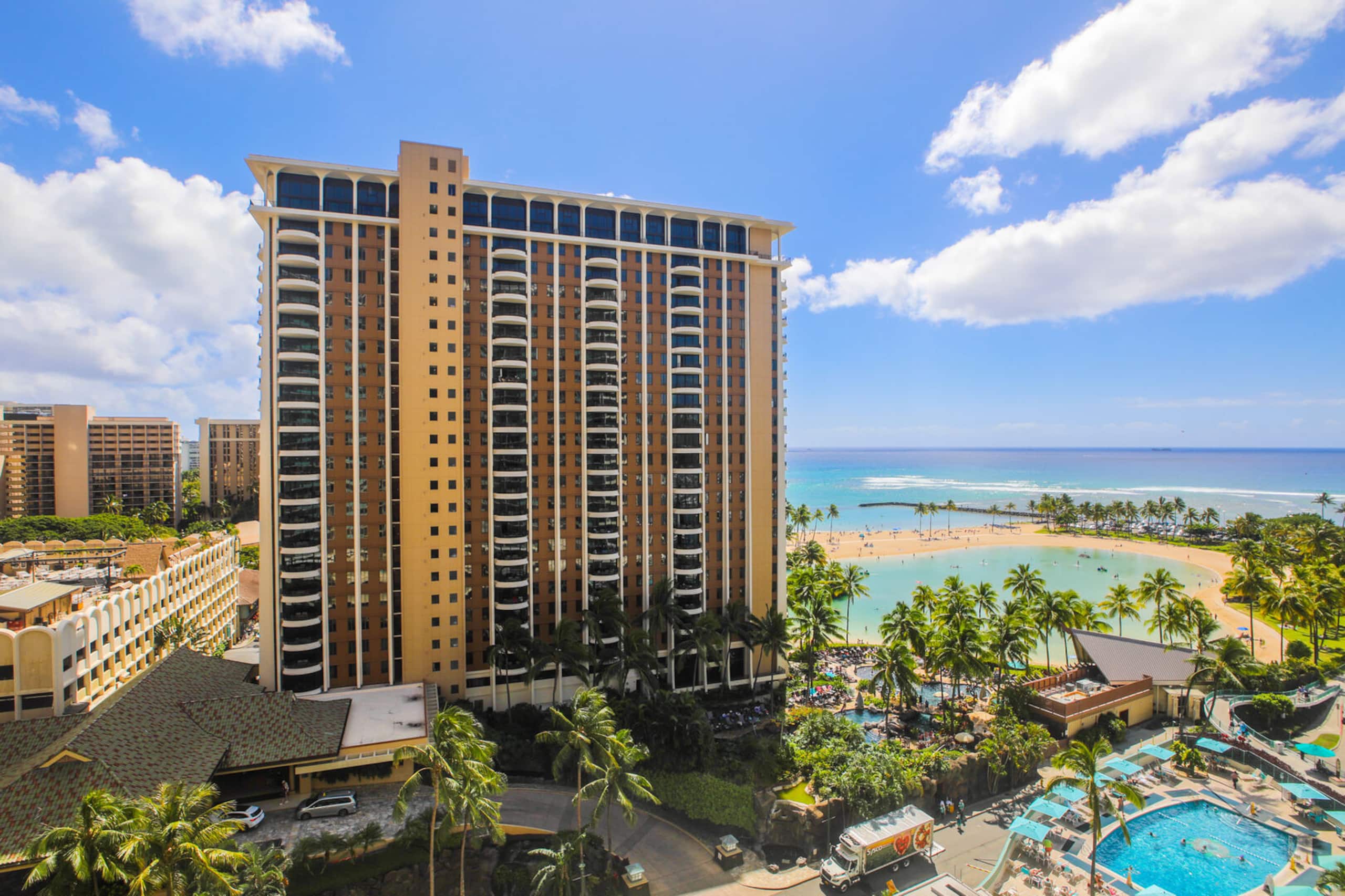 Condo in Honolulu · ★4.83 · 1 bedroom · 3 beds · 1 bath - Image 16