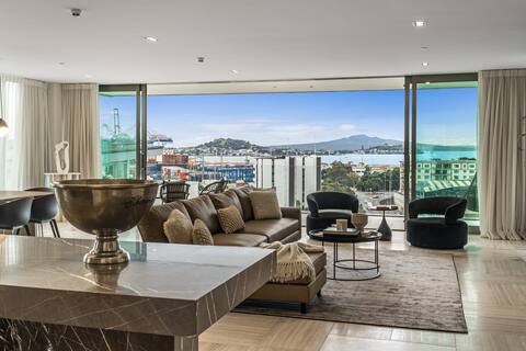 Edition Penthouse | Breathtaking Views | 6 Carpark