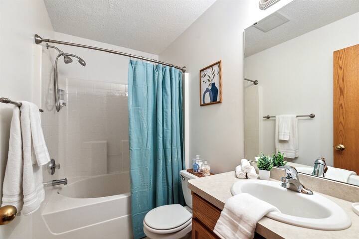 Lucky Loon Family Lodge gallery image 5