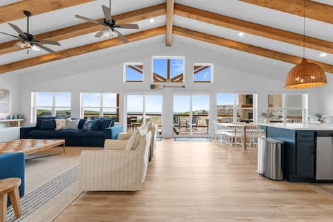 Indoor Slide! 2 Minutes to Silver Dollar City!