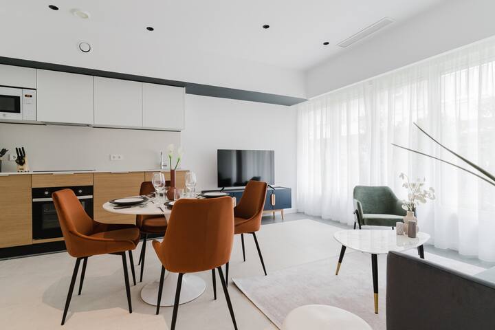 Residencial Príncipe De Vergara managed Airbnb listing 2