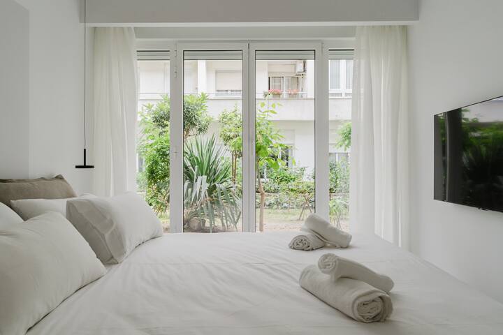 Residencial Príncipe De Vergara managed Airbnb listing 1