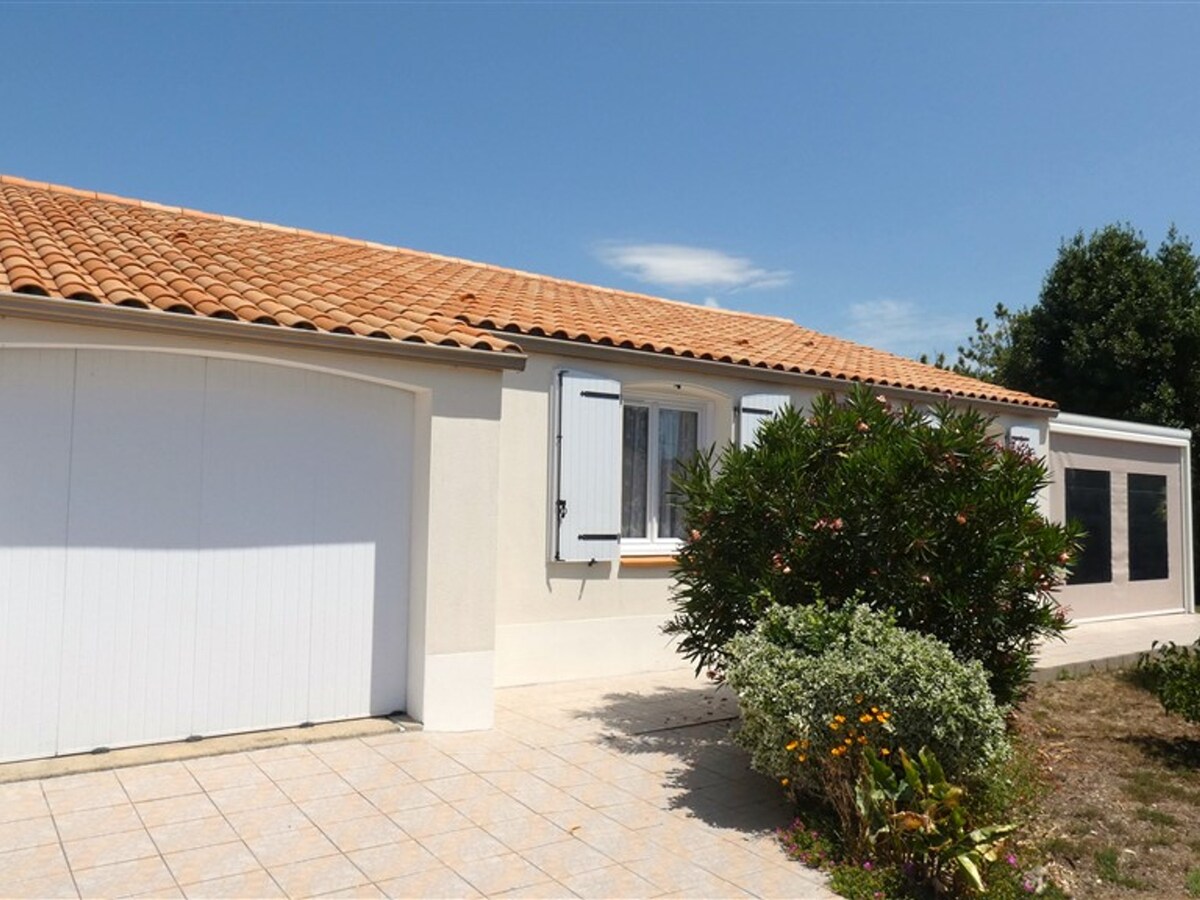 Airbnb Saint Jean De Montnull
