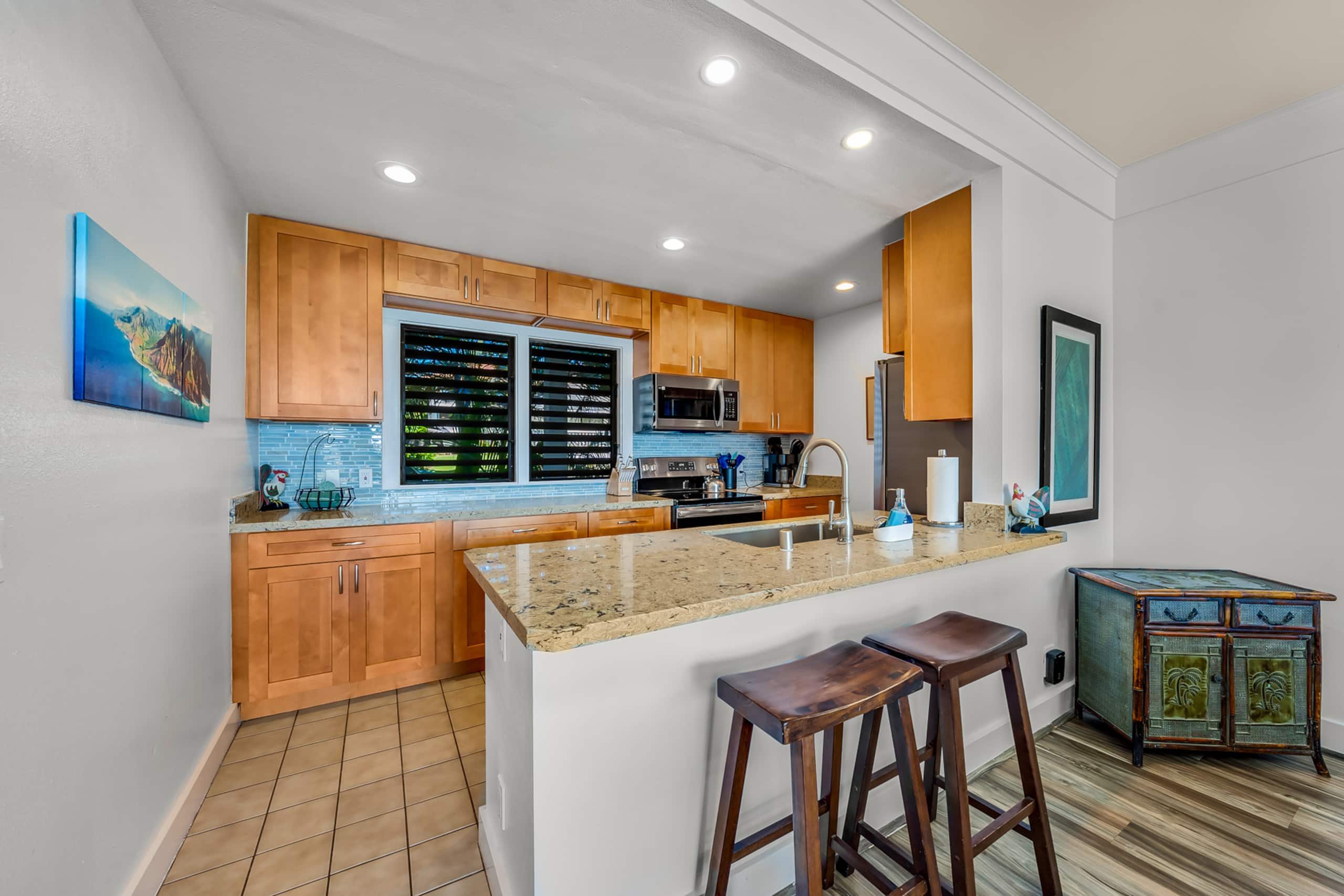 KP212 Ocean View | AC•Pool•Gym | Two Lanais - Photo 7