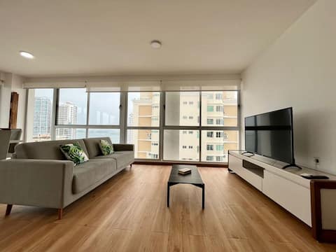 Luxury 3BR apt with Oceanview free parking&balcony
