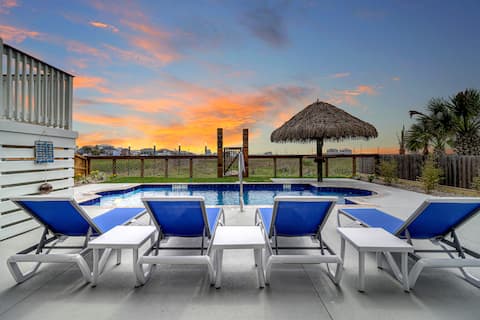 Casa de Coconuts | Private Pool + Pet Friendly!