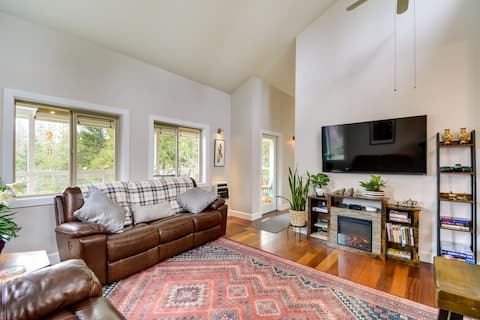 Port Townsend Home: Spacious Yard & Mountain Views