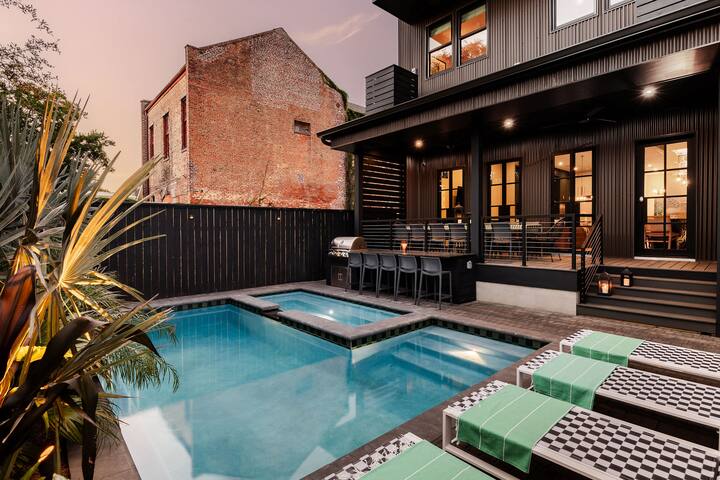 Chic NOLA Home | Heated Pool & Spa gallery image 3