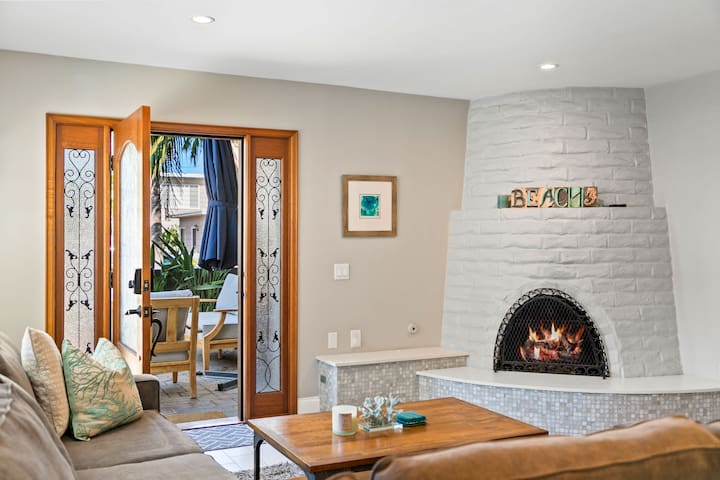Steps to Ocean!Coastal Chic-Courtyard+Fireplace-Pr